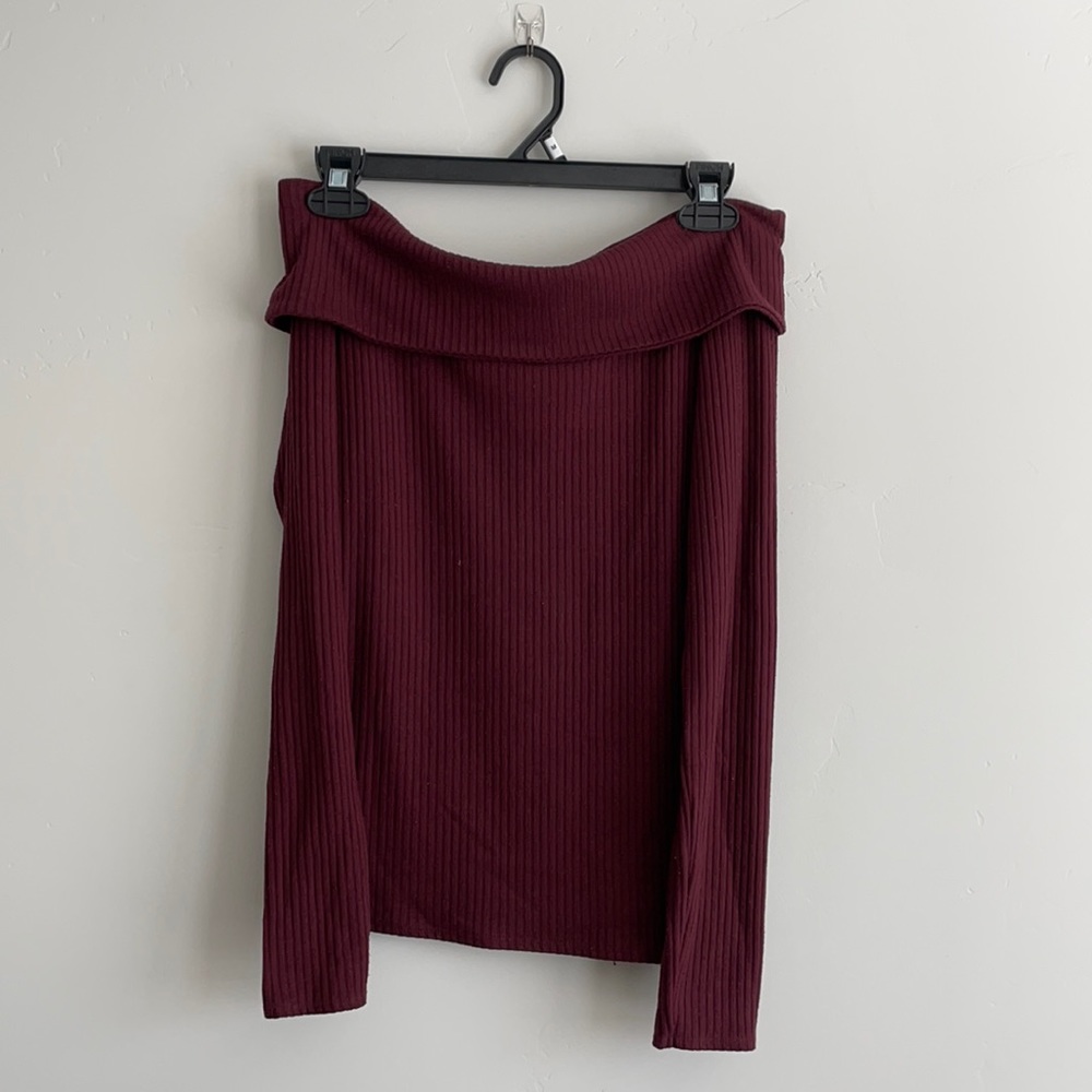 Off the shoulder long sleeve